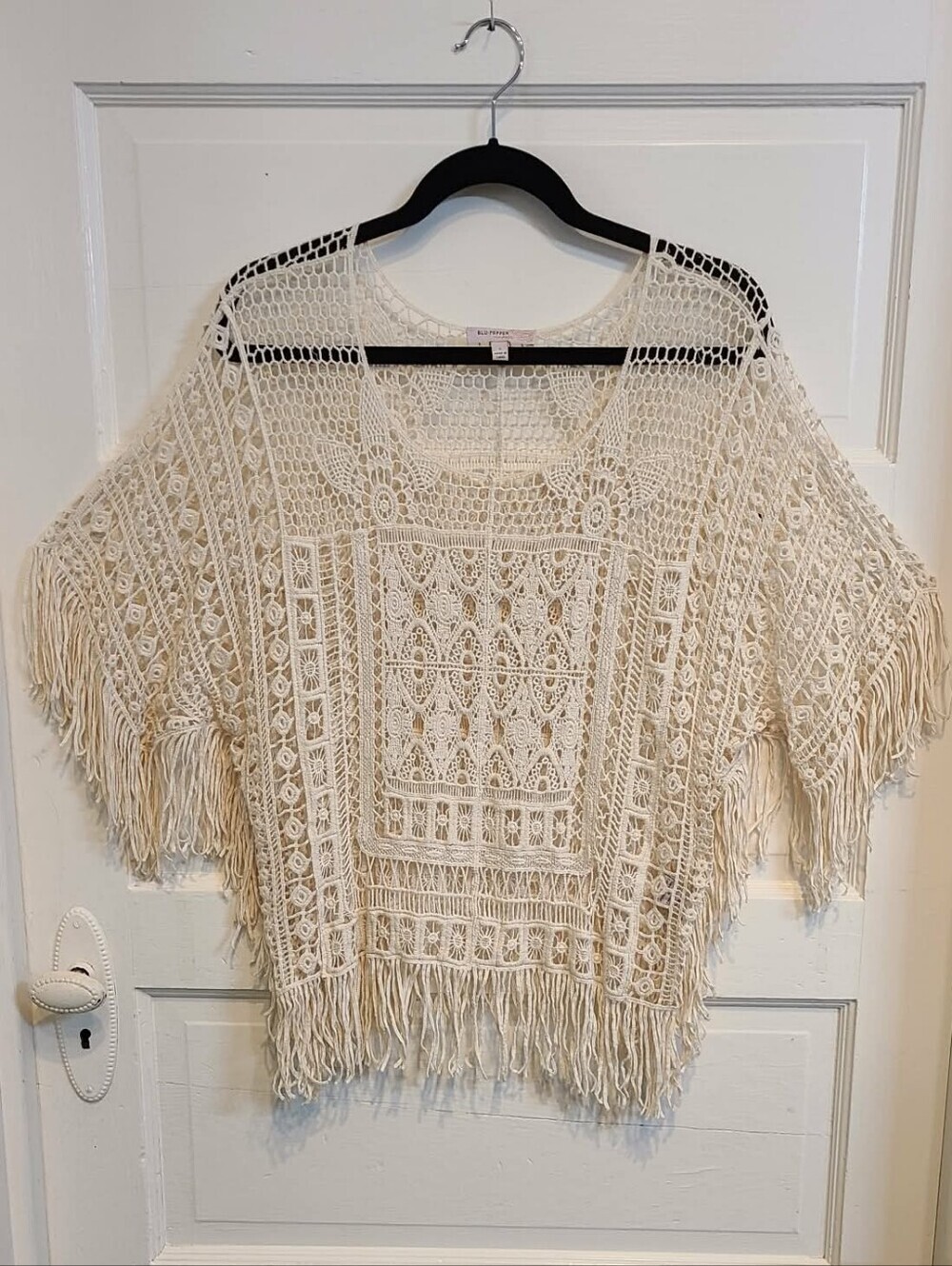 Blu Pepper Cream Crochet Fringe Top Size Small - Picture 2 of 6
